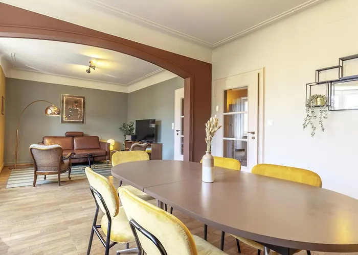 公寓 Spacious 2br In W Balcony *