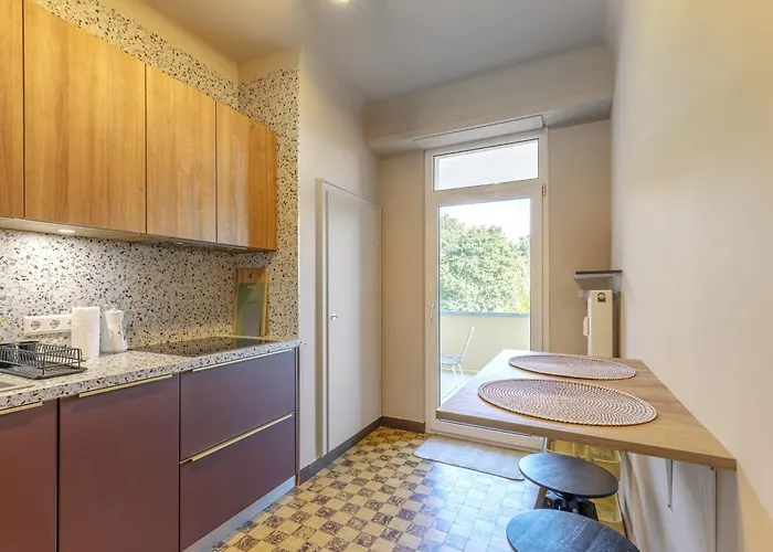 Spacious 2br In W Balcony לוקסמבורג