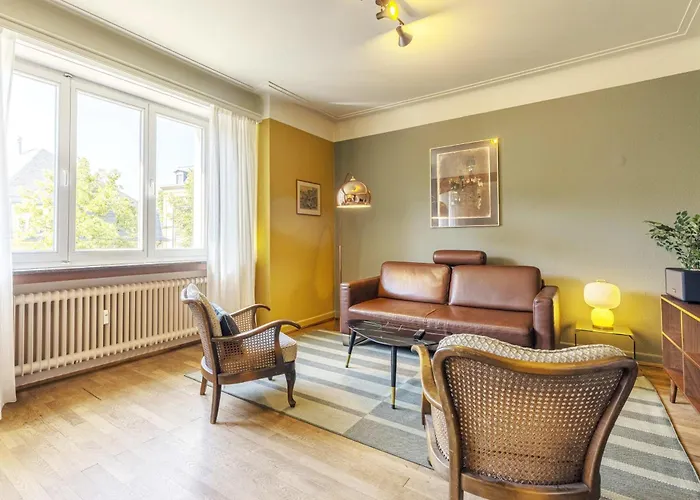 Spacious 2br In W Balcony *