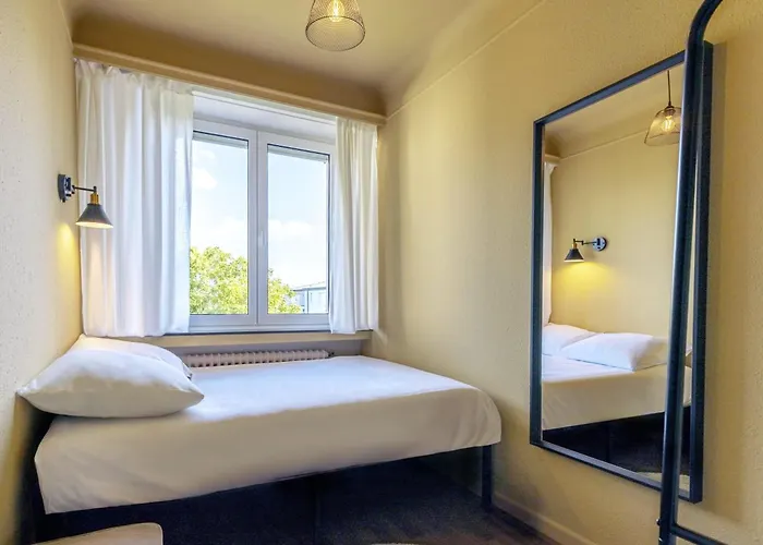 아파트 Spacious 2br In W Balcony *